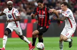 aiyouxi game-AC米兰训练开放日，关键时刻远射贴柱引欢呼，国王杯在即，轮换策略成焦点-aiyouxi game