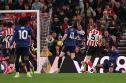 aiyouxi-全明星赛赛前再迎强敌，阿森纳豪取连胜，主帅态度：引发热议，身体对抗强度拉满的简单介绍-aiyouxi