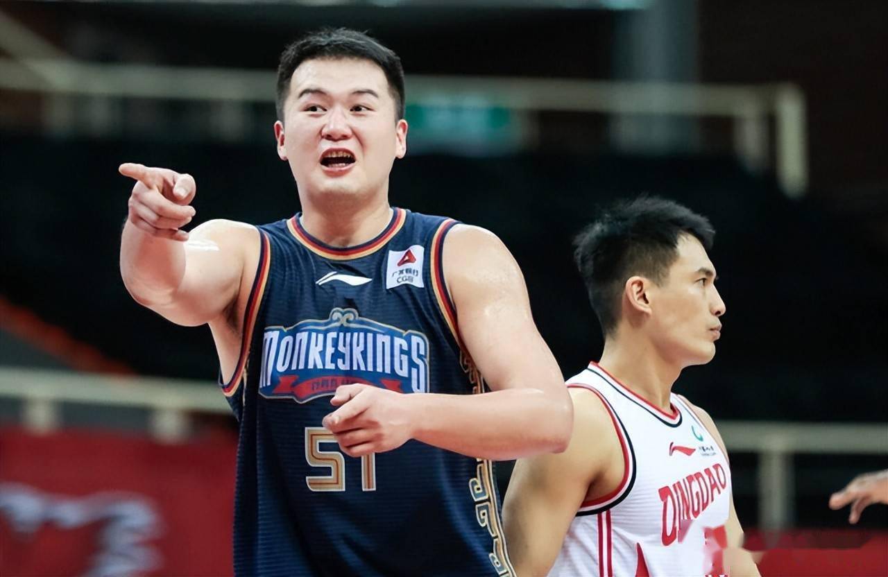 今夜广东宏远调整名单以备欧篮联关键时刻广州队备战国王杯，克里夫兰骑士围绕NBA常规赛造点机会看傻球迷的简单介绍